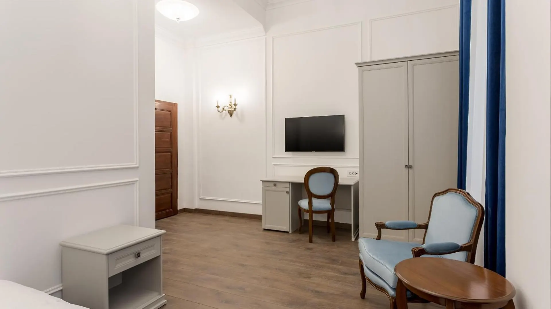 ***  Lahovary Palace Hotel Bucureşti România